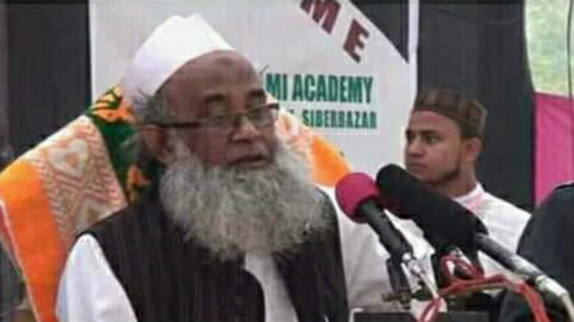 যেভাবে মৃত্যুর কোলে আশ্রয় নিলেন